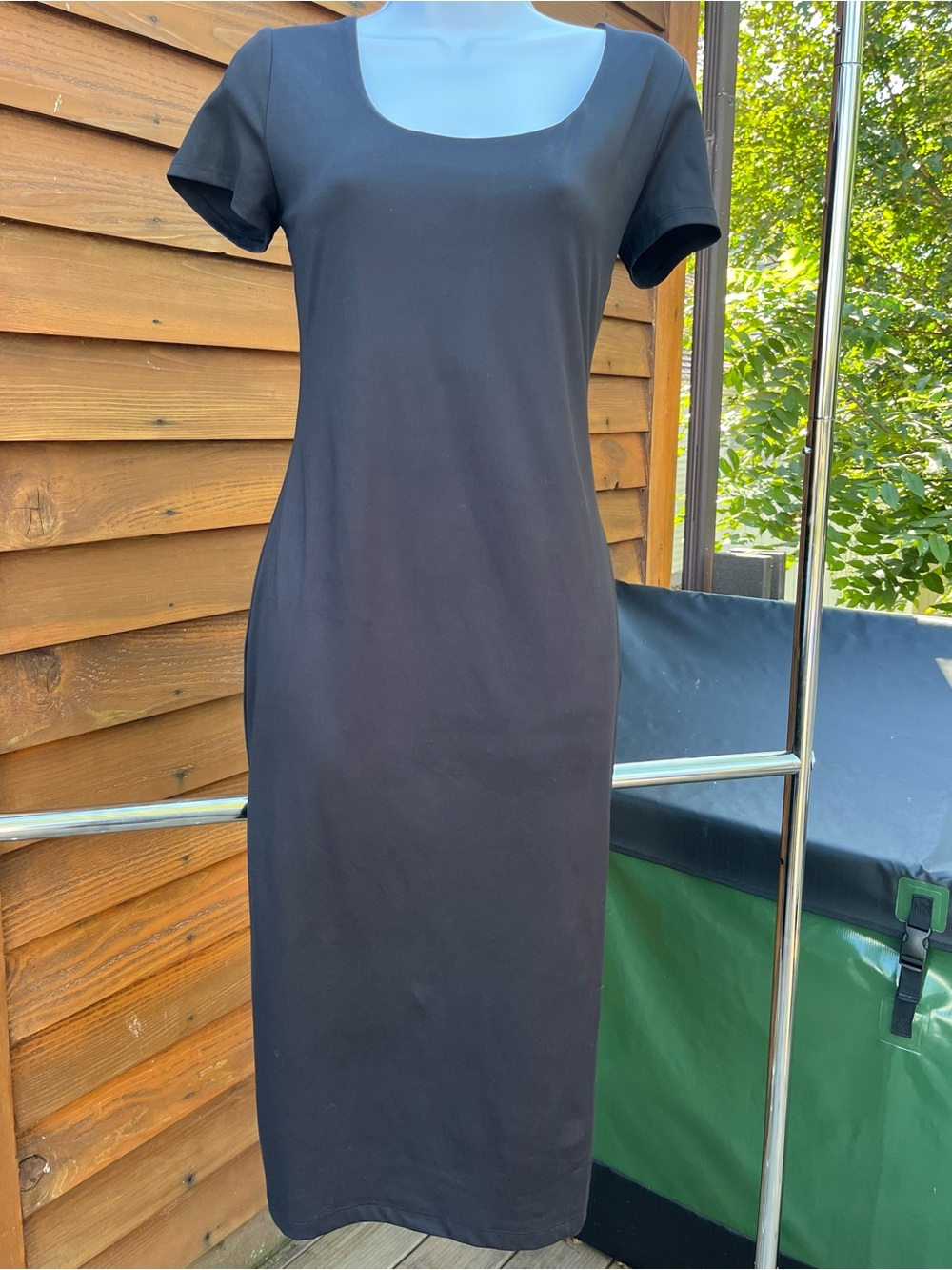 21A: Nine West Black Scoop Neck bodycon stretch Sheath Dress
